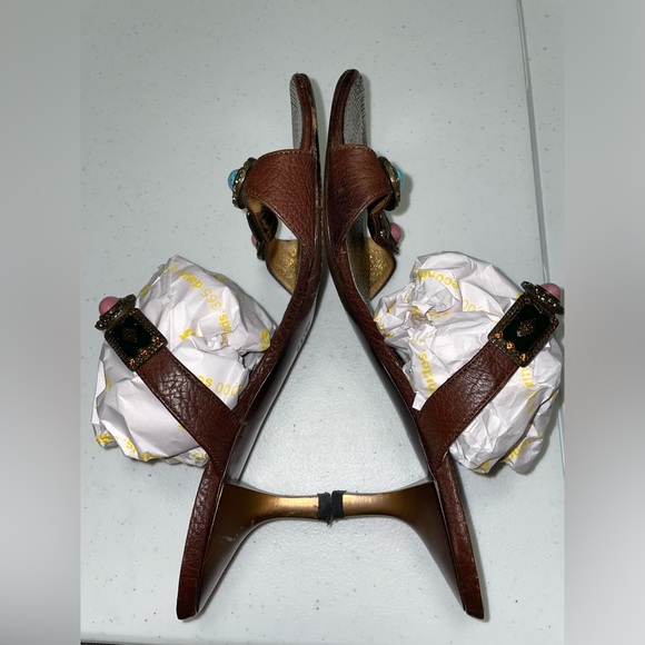 Beautiful Jeweled Vicini Vintage Heels Size 6.5 US - Picture 3 of 10
